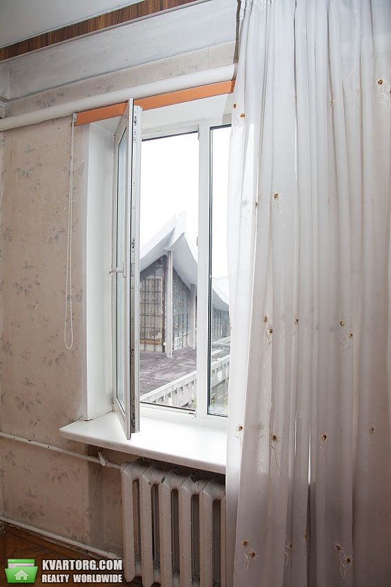 Sell 2-room apartment. Киев,  Лихачева — photo 2