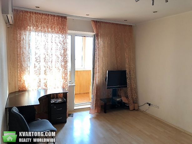 Rent out 1-room apartment. Киев,  Пироговского — photo 1