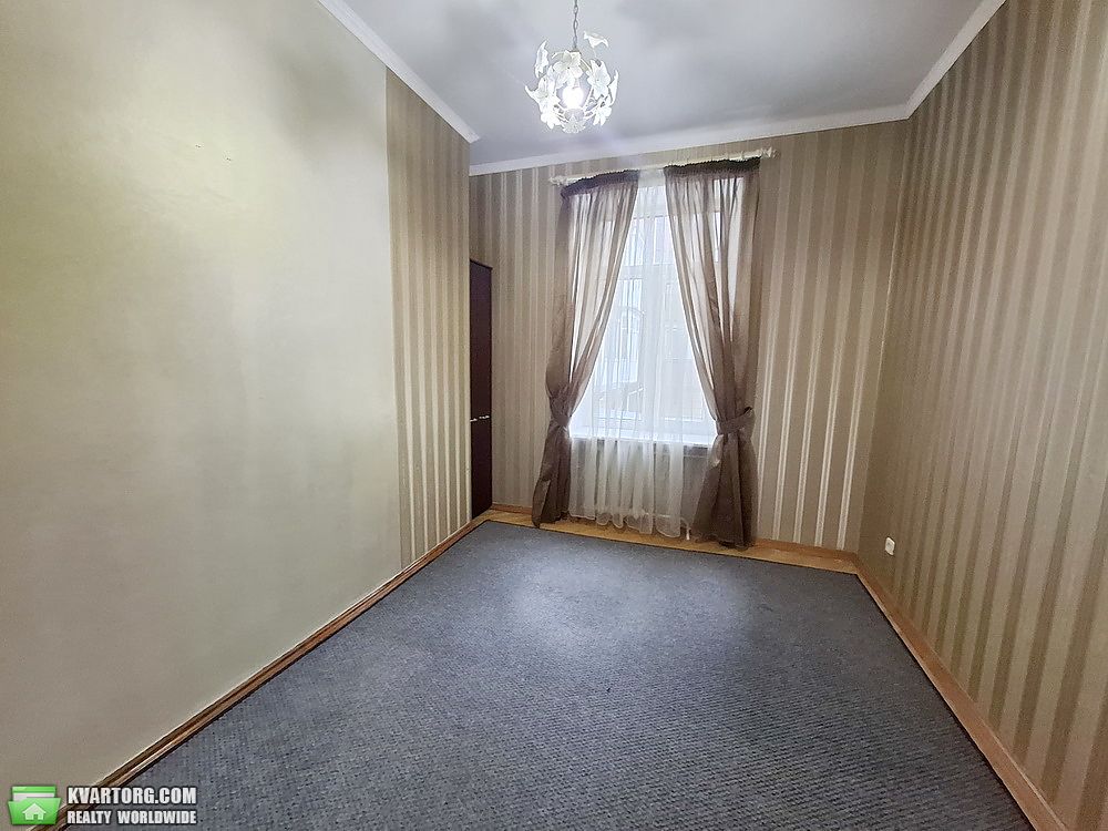 Rent out 3-room apartment. Киев,  Грушевского — photo 3
