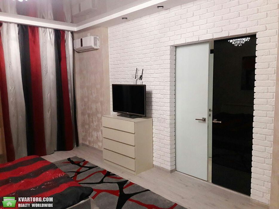 Rent out 1-room apartment. Киев,  Ломоносова — photo 7