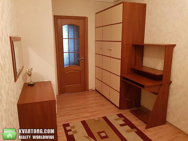 Rent out 3-room apartment. Киев,  Строителей — photo 7