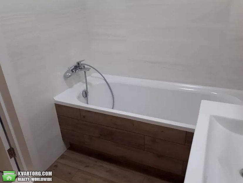 Rent out 1-room apartment. Киев,  Щорса — photo 6