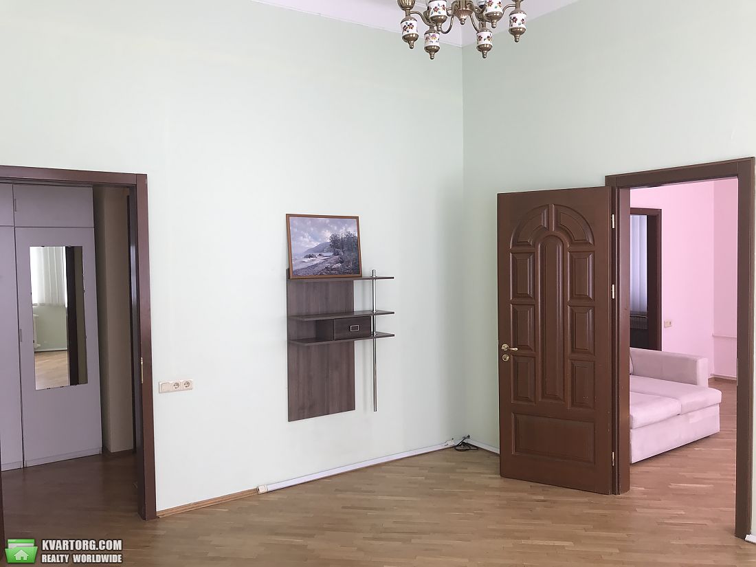 Rent out 3-room apartment. Киев, Лютеранская. — photo 7