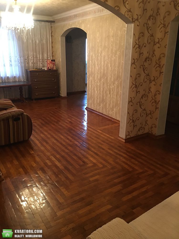 Rent out 3-room apartment. Киев,  Гмыри — photo 3