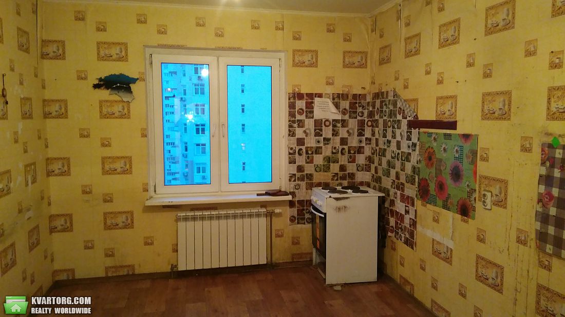 Rent out 3-room apartment. Киев,  Чавдар — photo 9
