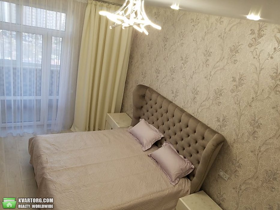 Rent out 3-room apartment. Киев, Коновальца — photo 6