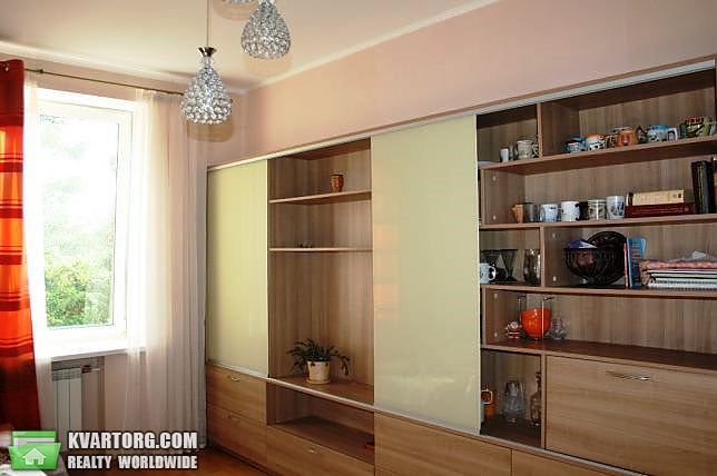 Sell 2-room apartment. Киев,  Искровская — photo 3