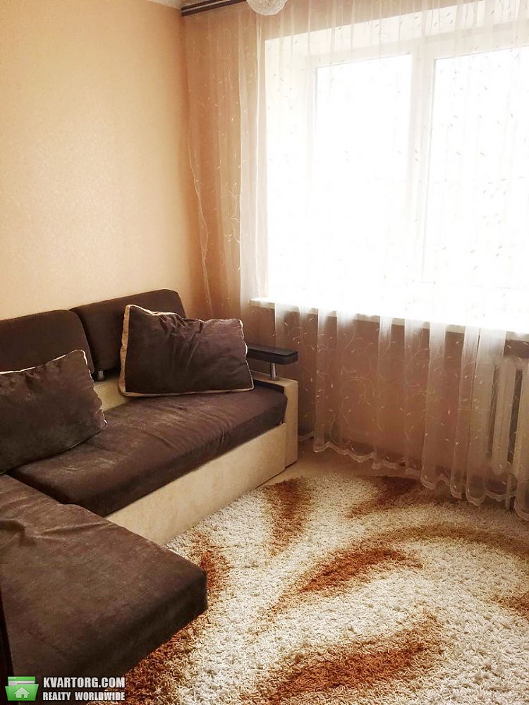 Rent out 2-room apartment. Одесса, Героев Сталинграда — photo 1