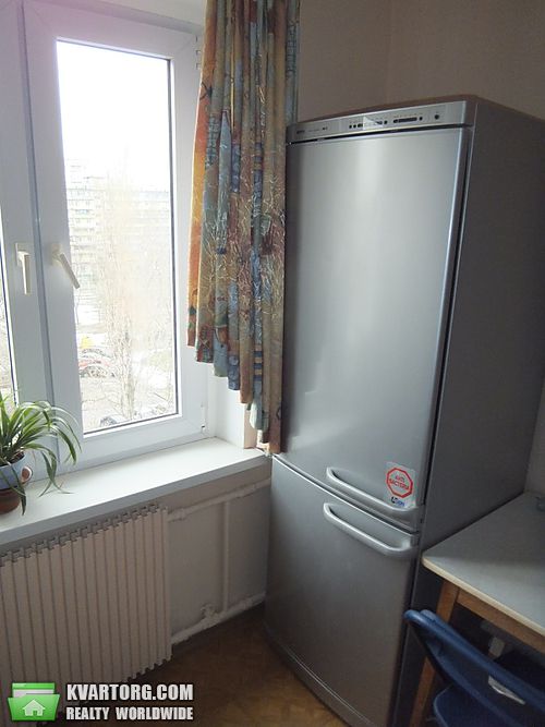 Rent out 2-room apartment. Киев, Оболонский просп. — photo 2