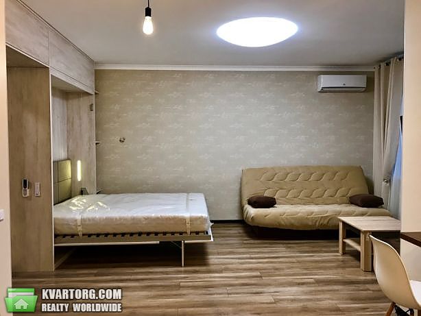 Rent out 1-room apartment. Киев, Вышгородская — photo 4