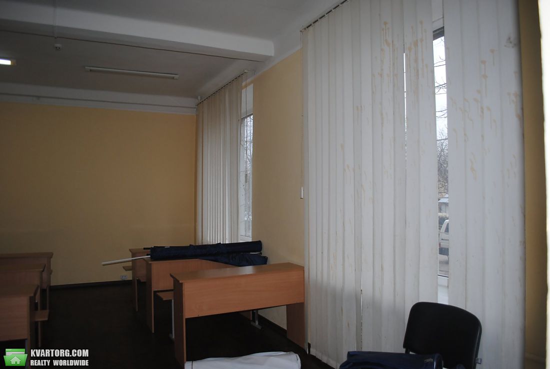 Rent out office. Киев, Стратегическое шоссе — photo 1
