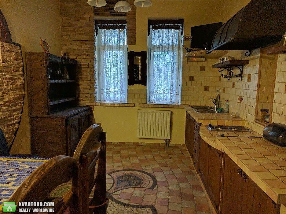 Rent out 1-room apartment. Киев,  Дмитриевская — photo 1