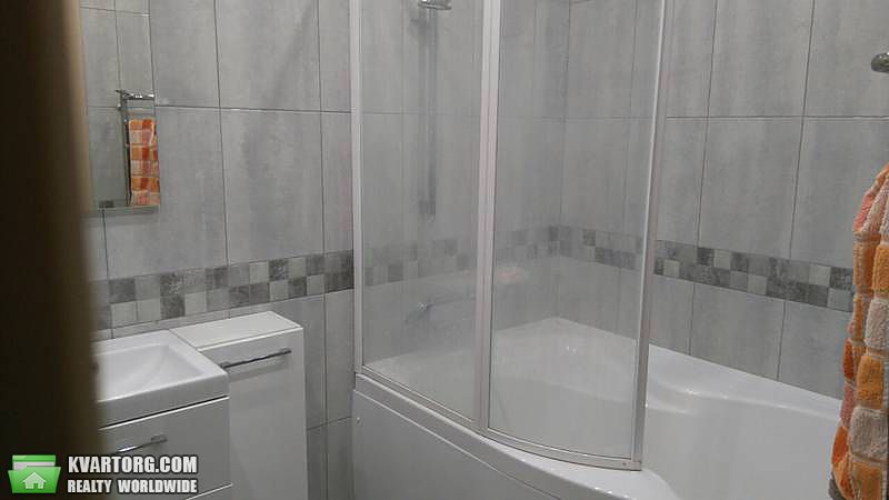Rent out 2-room apartment. Киев,  Вильямса — photo 8