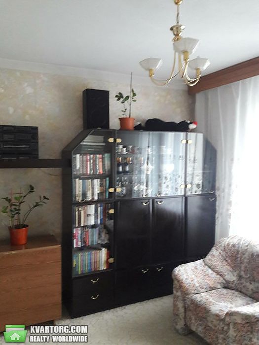Sell 3-room apartment. Киев,  Героев Днепра — photo 1