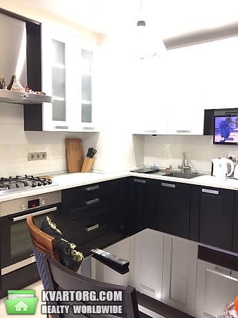 Sell 3-room apartment. Днепропетровск, Тополь 1 — photo 1