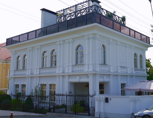 Sell house. Киев, Казатинская,2 — photo 1