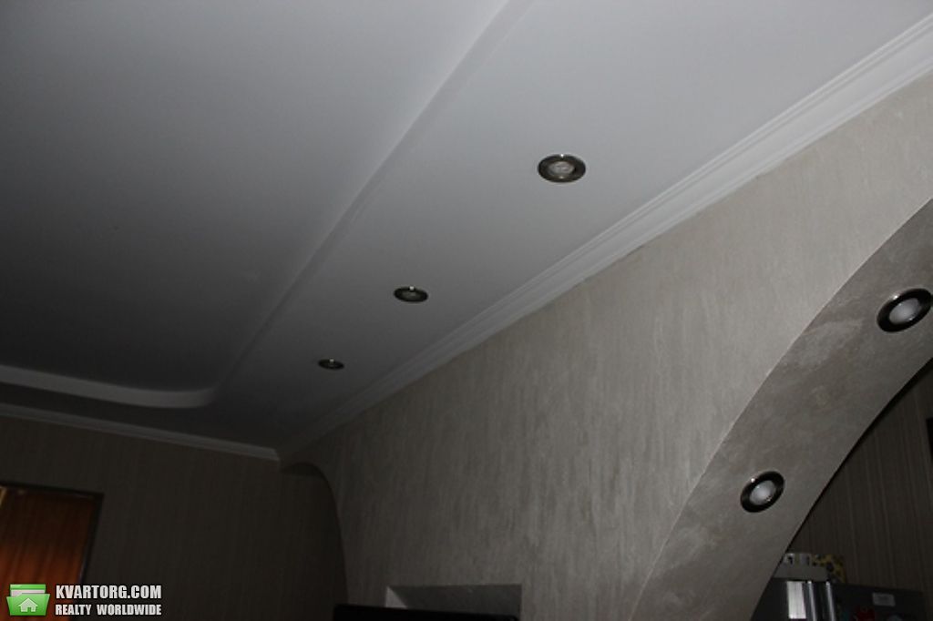 Sell 2-room apartment. Киев,  Карбышева — photo 1