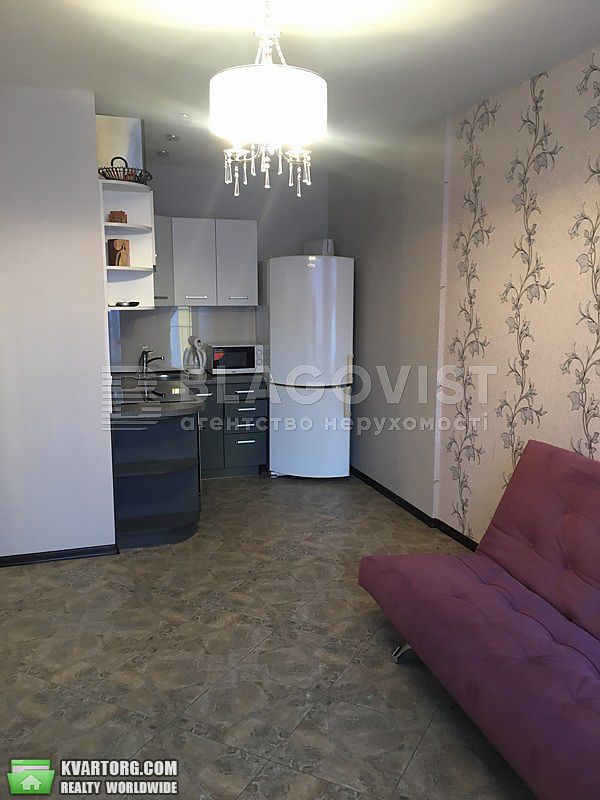 Rent out 2-room apartment. Киев, Регенераторна — photo 5