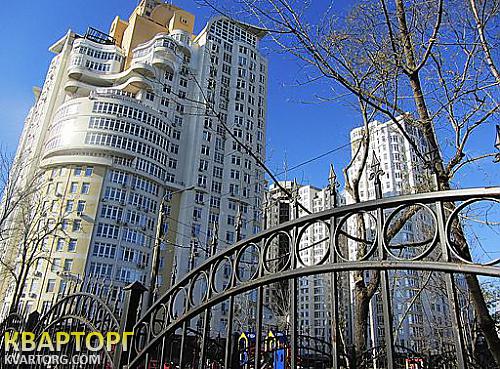 Sell 2-room apartment. Одесса, Французский бул. — photo 1
