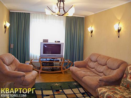 Rent out 3-room apartment. Киев, стадионная — photo 3