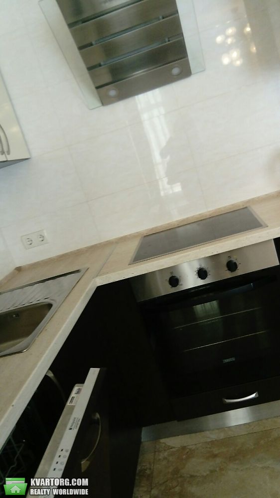Rent out 2-room apartment. Киев, Щорса — photo 3