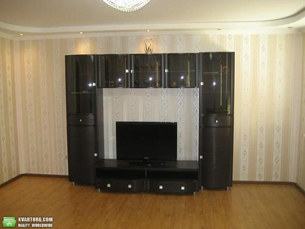 Rent out 2-room apartment. Киев,  Казачья — photo 2