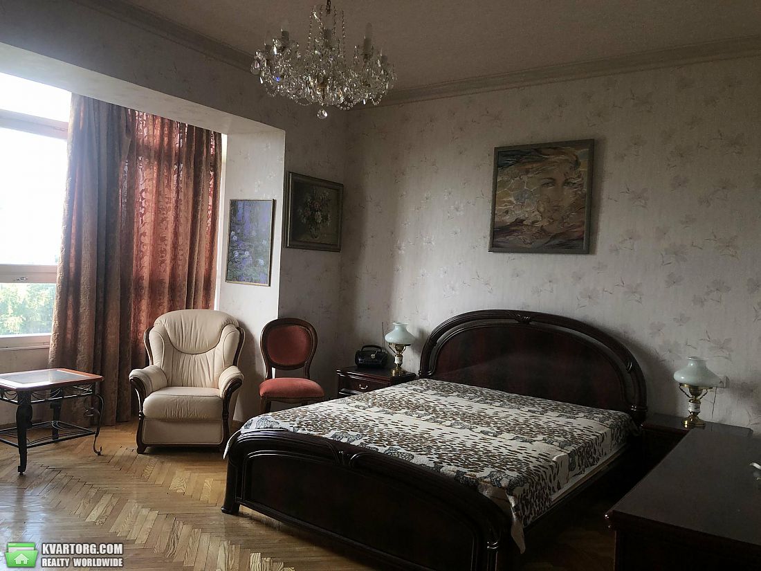 Sell 3-room apartment. Киев,  Метрологическая — photo 1