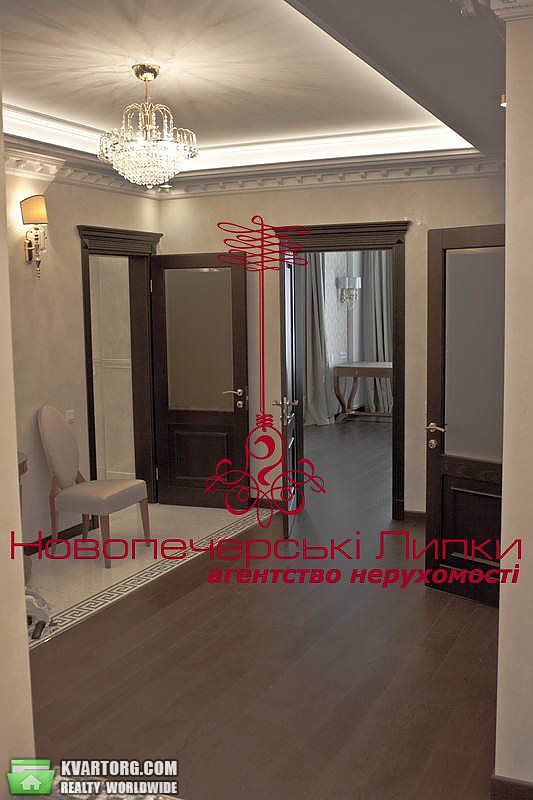 Sell 4-room apartment. Киев,  Драгомирова — photo 10
