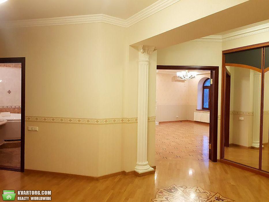 Sell 4-room apartment. Киев,  Богдана Хмельницкого — photo 4