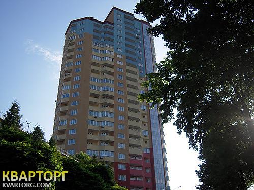 Rent out 3-room apartment. Киев,  Героев Обороны — photo 1