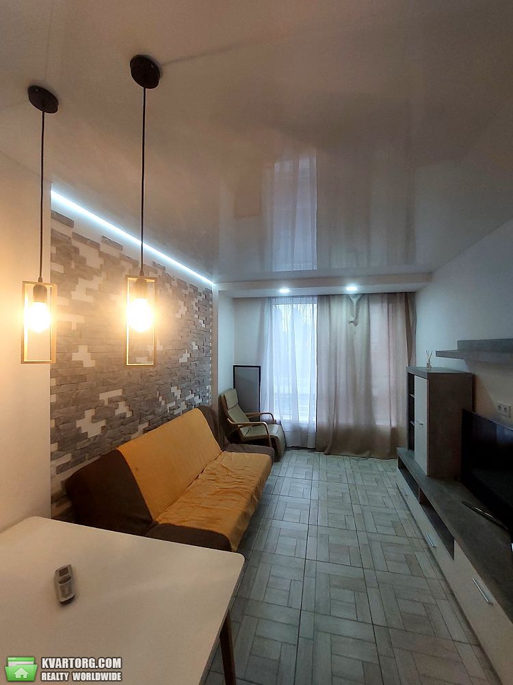 Rent out 2-room apartment. Киев, Вацлава Гавела — photo 4