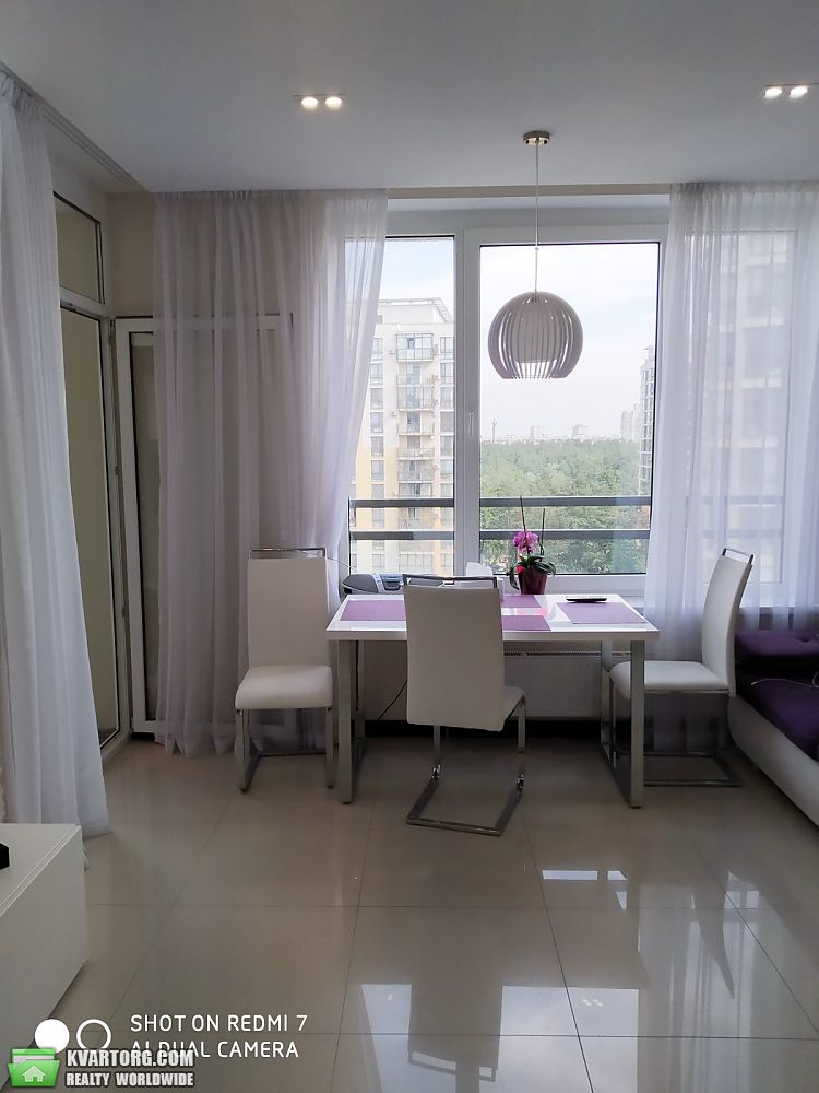 Rent out 2-room apartment. Киев,  Петрицкого — photo 3