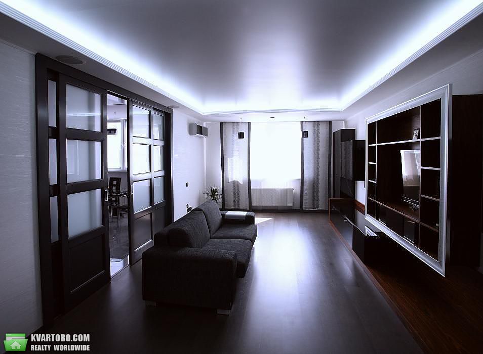 Rent out 2-room apartment. Киев, Голосеевская — photo 3