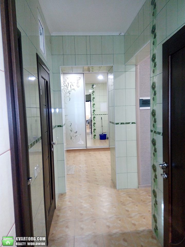 Rent out 3-room apartment. Киев,  Лейпцигская — photo 1