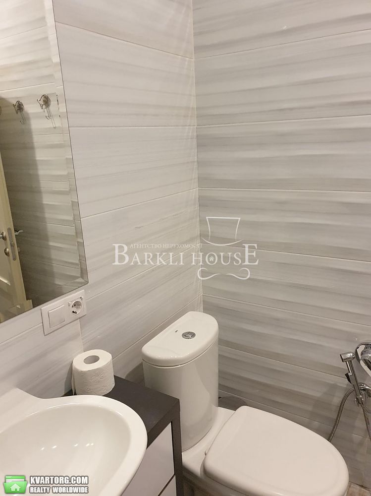 Rent out 3-room apartment. Киев, Назаровская — photo 10