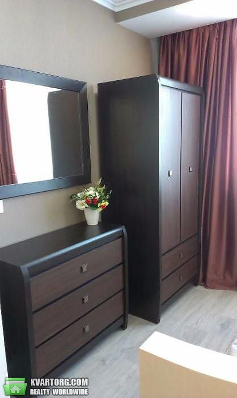 Rent out 1-room apartment. Киев,  Бажана — photo 6
