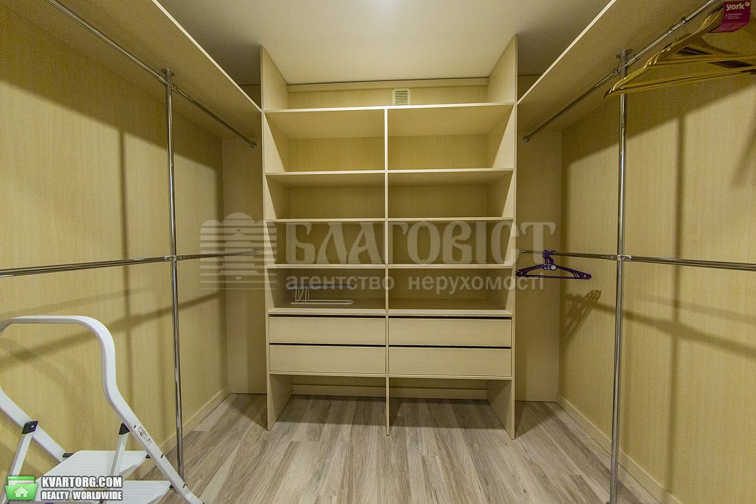 Rent out 3-room apartment. Киев,  Димитрова — photo 2