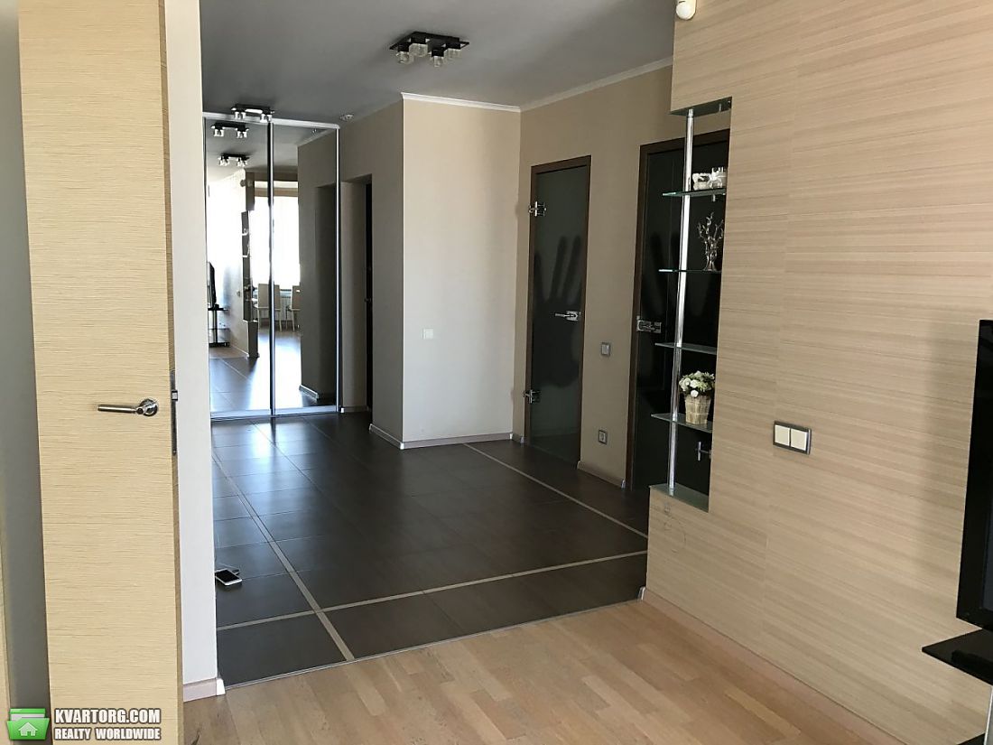 Sell 2-room apartment. Киев,  Большая Китаевская — photo 2
