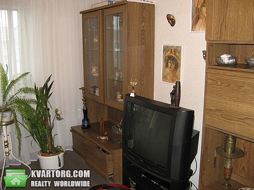 Sell 3-room apartment. Киев,  Радужная — photo 2