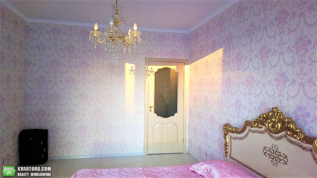 Sell 1-room apartment. Киев,  Драгоманова — photo 2