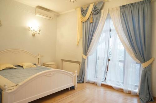Rent out house. Киев, Лисянский — photo 2