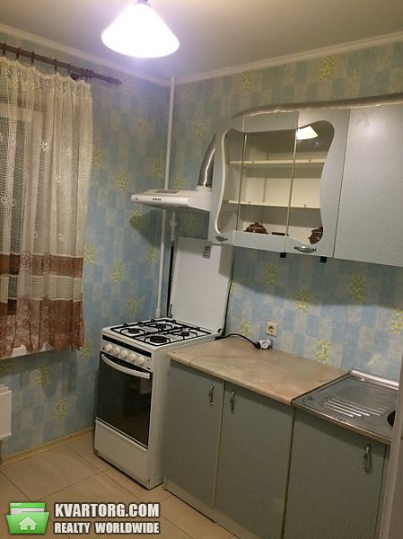 Rent out 1-room apartment. Киев, Прилужная — photo 2
