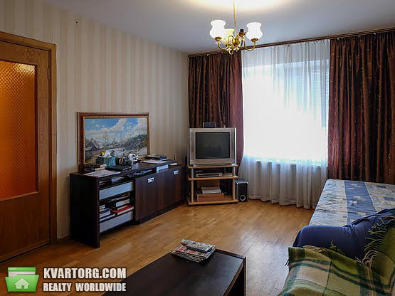 Sell 2-room apartment. Киев,  Богатырская — photo 3