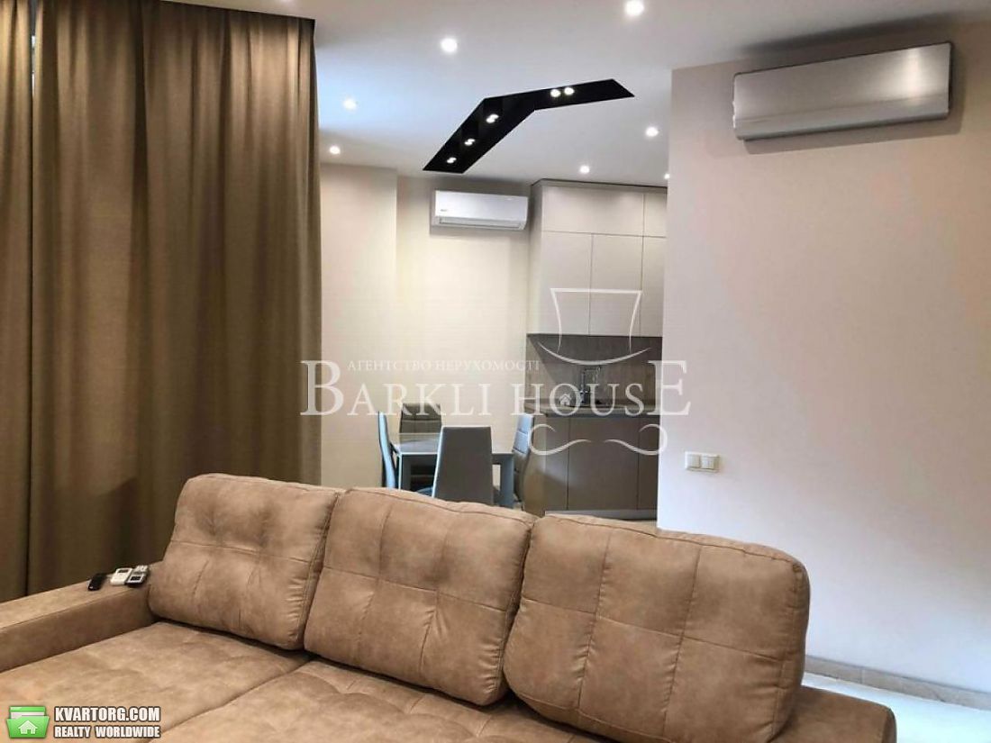 Rent out 2-room apartment. Киев,  Барбюса — photo 4