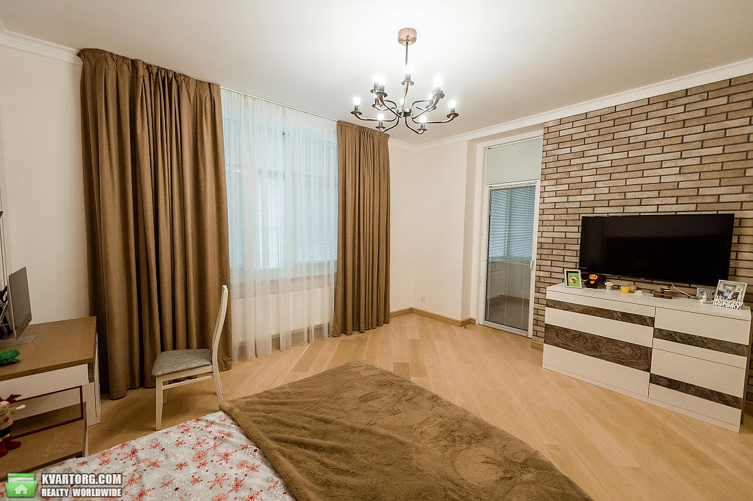Sell 5-room apartment. Киев,  Старонаводницкая — photo 5