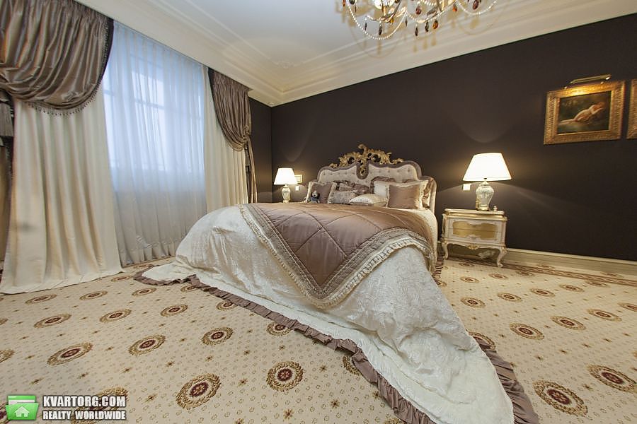 Sell multi-room apartment. Киев, Щорса — photo 8