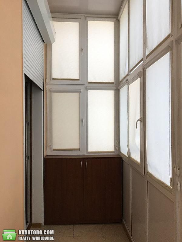 Rent out 2-room apartment. Киев,  Верхний Вал — photo 7