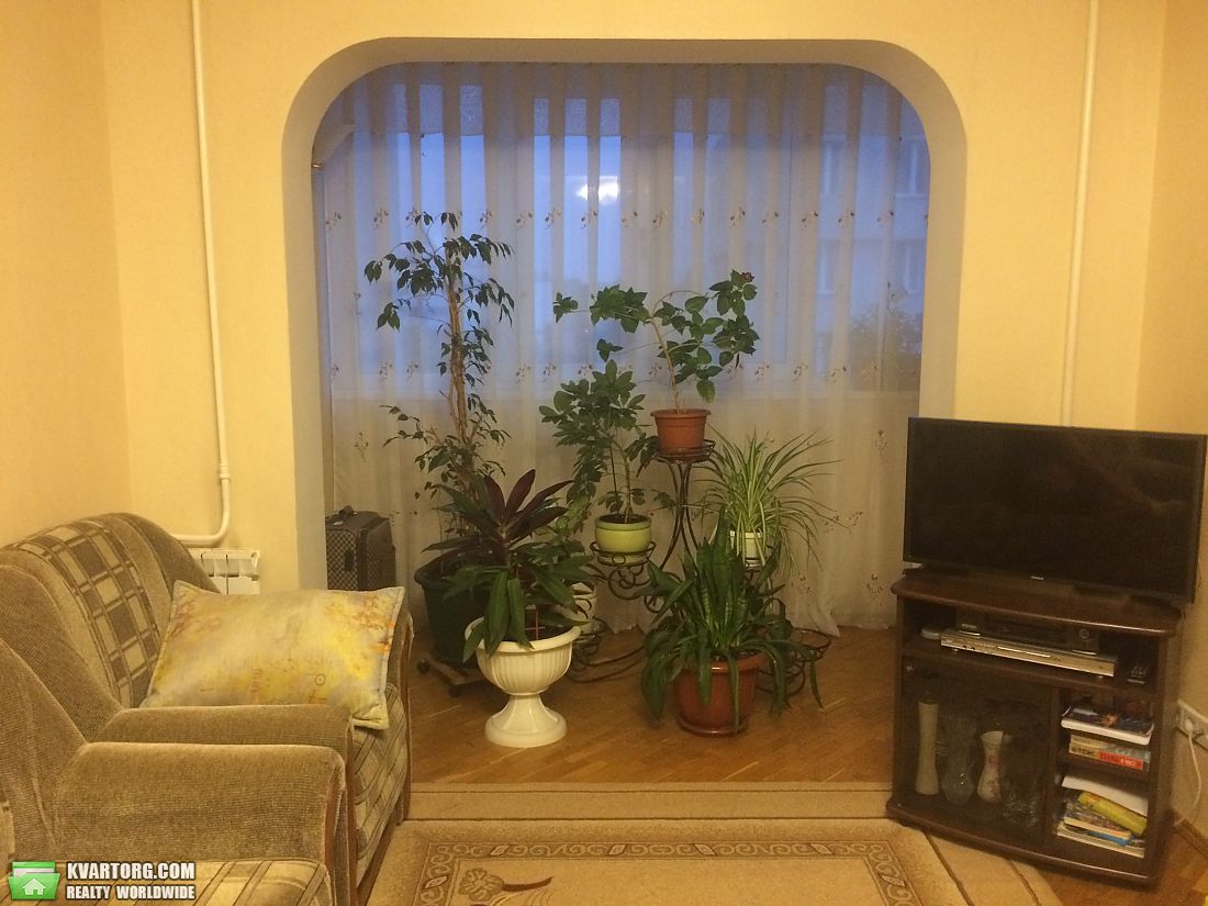 Sell 3-room apartment. Киев,  Закревского — photo 1