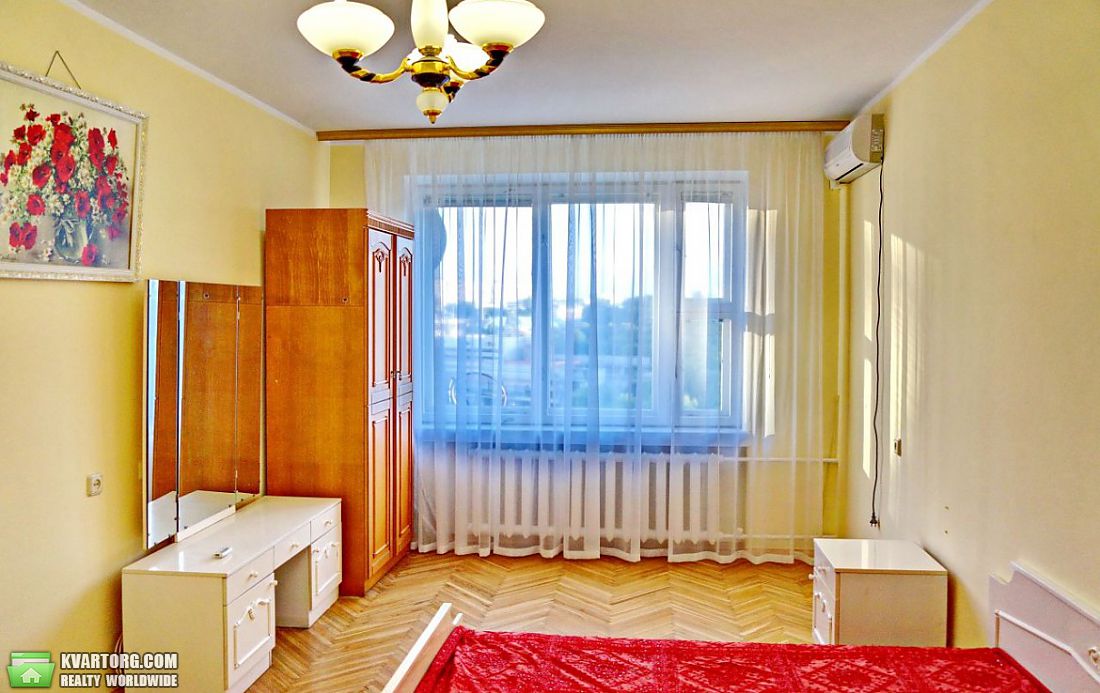 Rent out 4-room apartment. Киев,  Старонаводницкая — photo 10