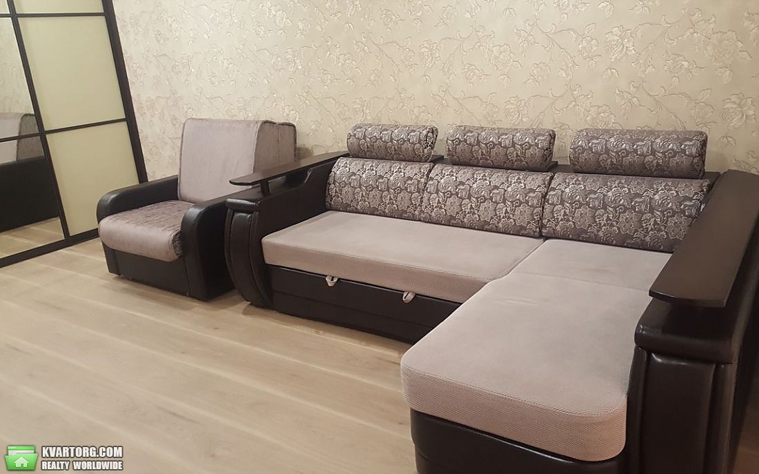 Sell 2-room apartment. Киев, Соборности — photo 1